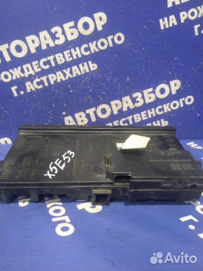 Блок предохранителей салона Bmw E53 кроссовер 2005
