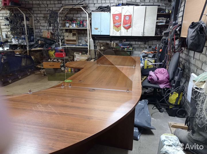 Стол ресепшн рабочие места