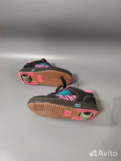 Кроссовки с роликами heelys,33 размер