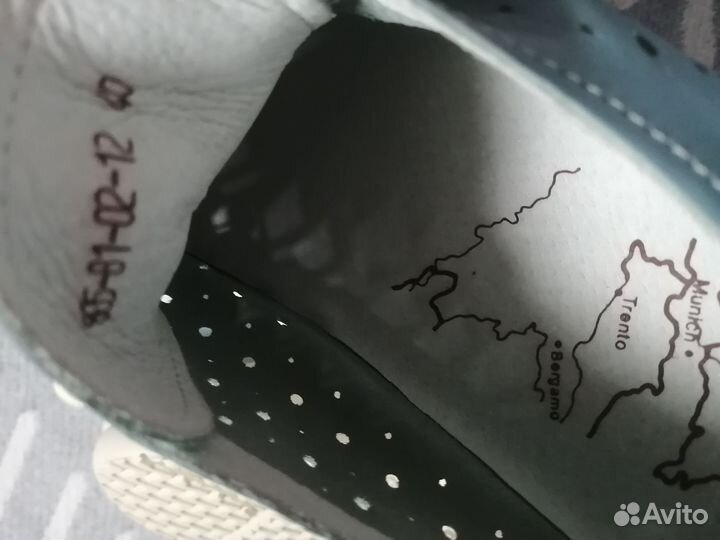 Новые туфли 40 размера