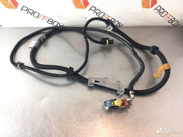 Клемма аккумулятора плюс Mercedes C-Class W204