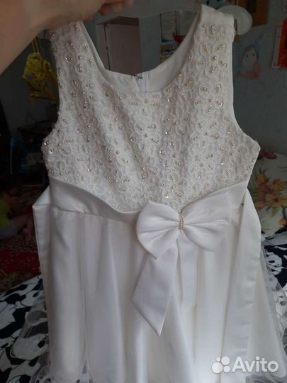 Платье нарядное