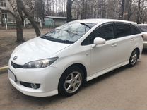 Toyota Wish 1.8 CVT, 2011, 220 000 км, с пробегом, цена 1 300 000 руб.