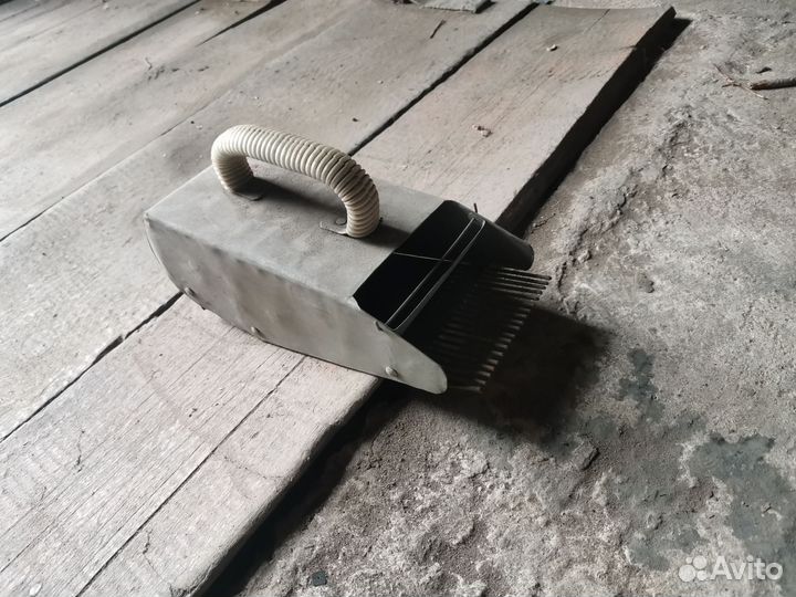 Совок для сбора ягод