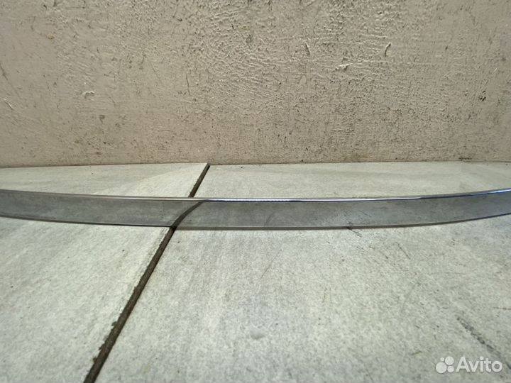 Накладка двери багажника