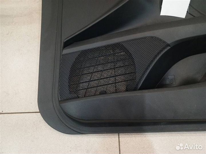 Обшивка двери передней правой Toyota Camry XV70 2