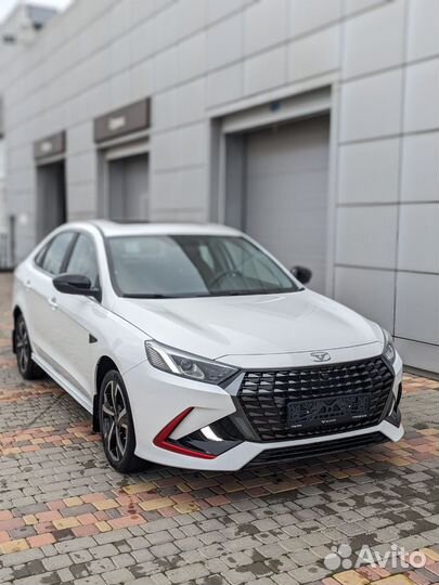 Kaiyi E5 1.5 CVT, 2023