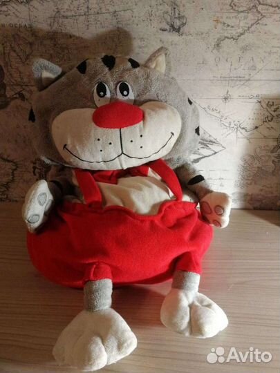 Плюшевый кот