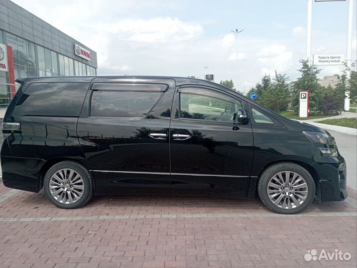 Toyota Vellfire, 2014