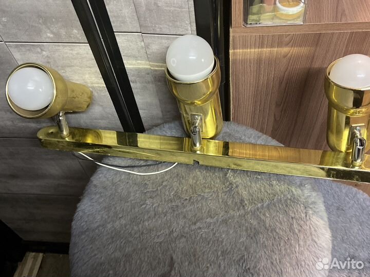 Светильник