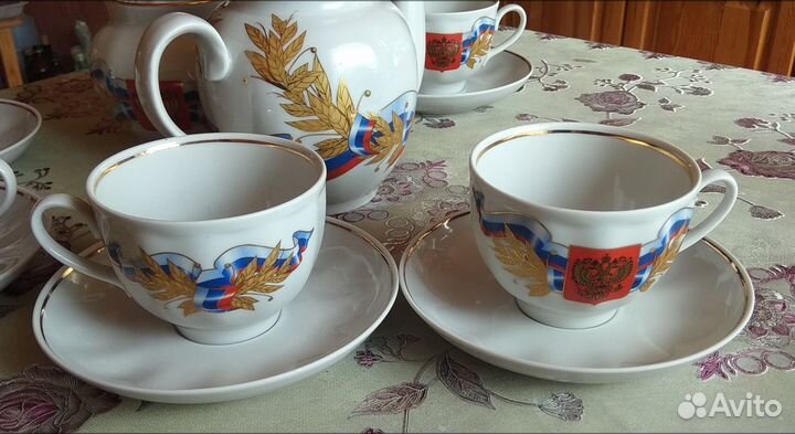 Чайный сервиз Дулево. Российская геральдика. Новый