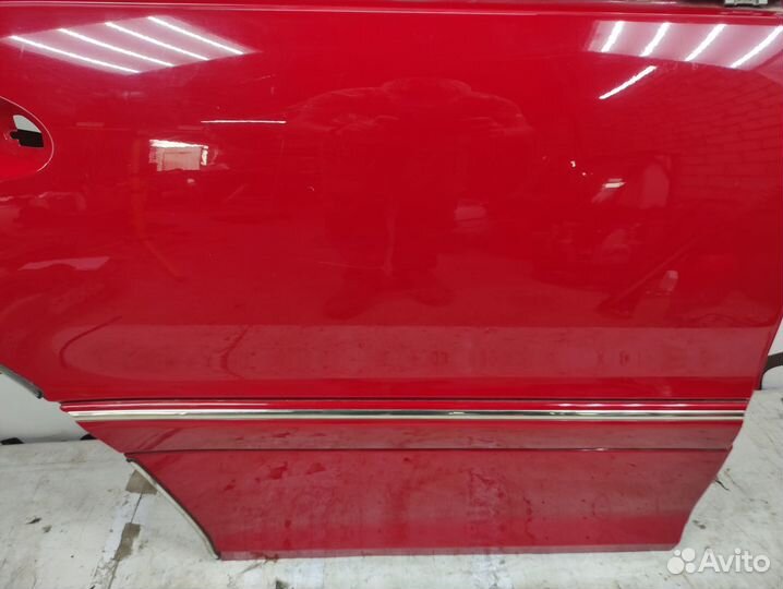 Задняя правая дверь Мерседес С203