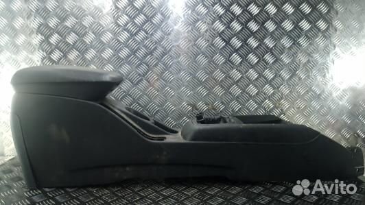 Подлокотник центральный KIA CEE'D 1 (2GM47IX01)