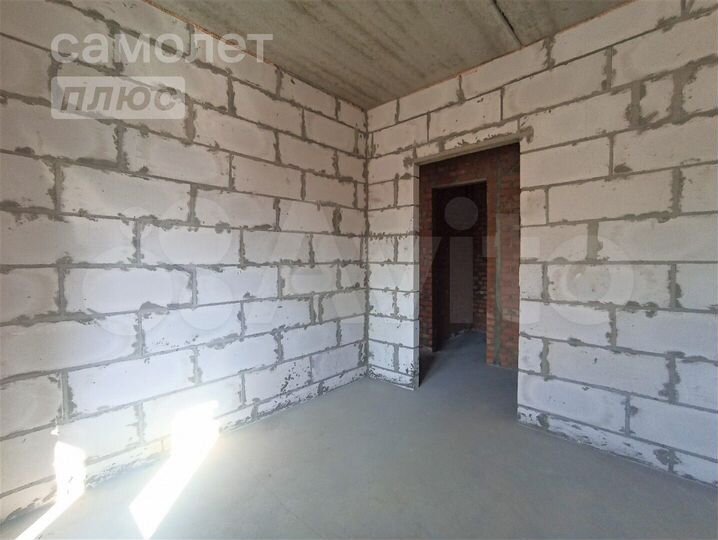 2-к. квартира, 47 м², 1/3 эт.