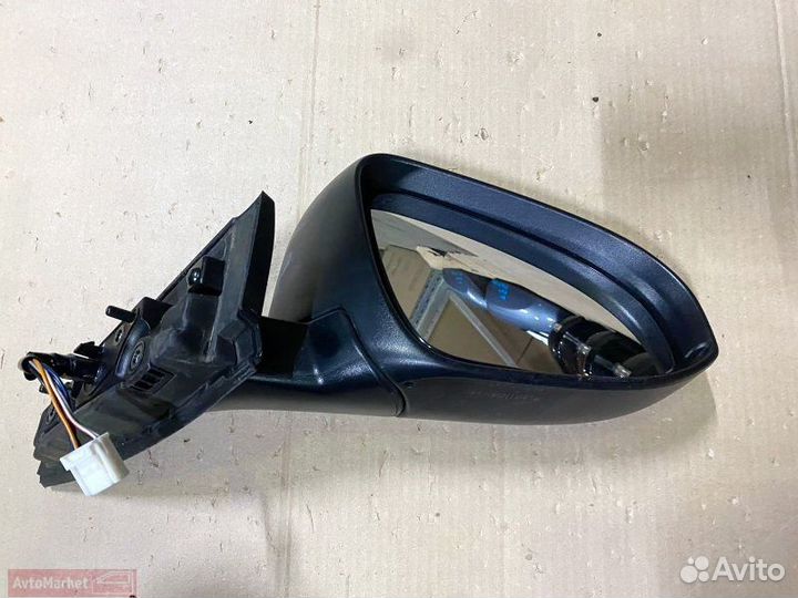 Правое б/у зеркало Toyota CHR