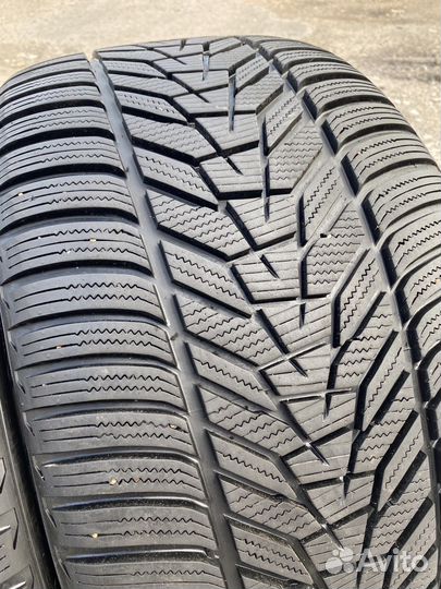 Hankook Winter I'Cept Evo 3 W330 285/30 R21