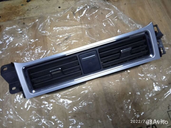 Воздуховод центральный ford Mustang 5