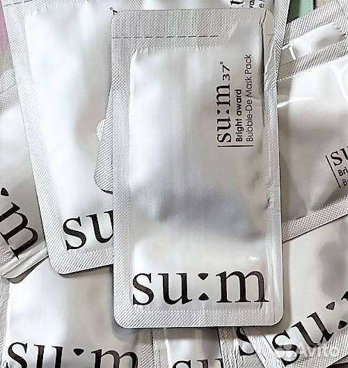 Пузырьковая маска для лица Sum37