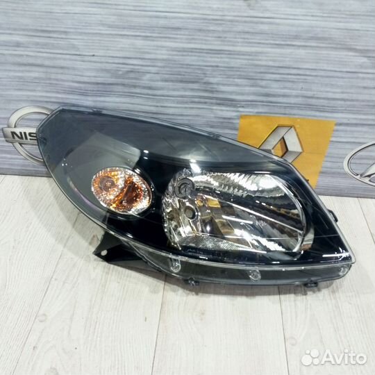 Фара Renault sandero stepway Прав