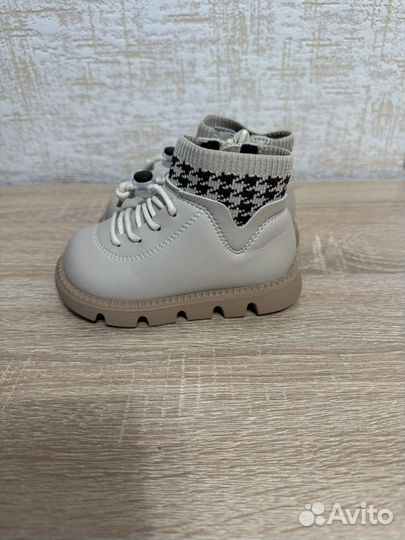 Ботинки весенние