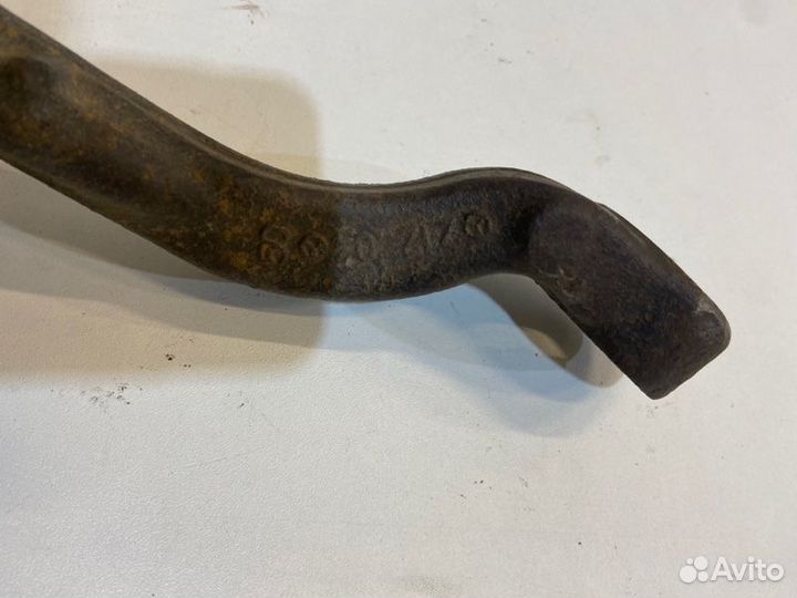 Рычаг подвески нижний передний правый Mercedes