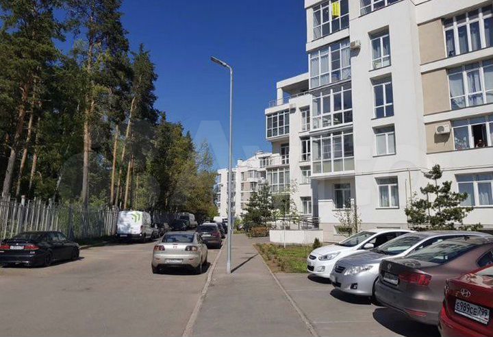 4-к. квартира, 49 м², 1/4 эт.