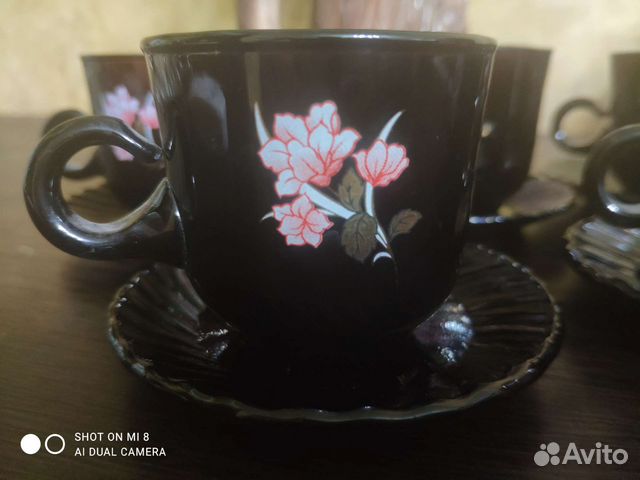 Чашки с блюдцами