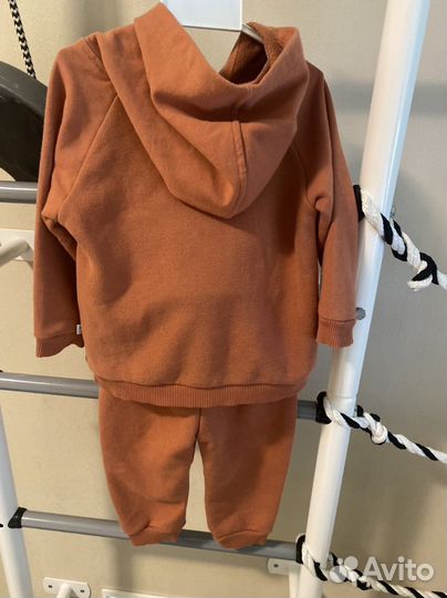 Спортивный костюм