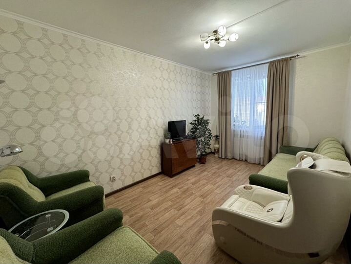 2-к. квартира, 48 м², 3/3 эт.