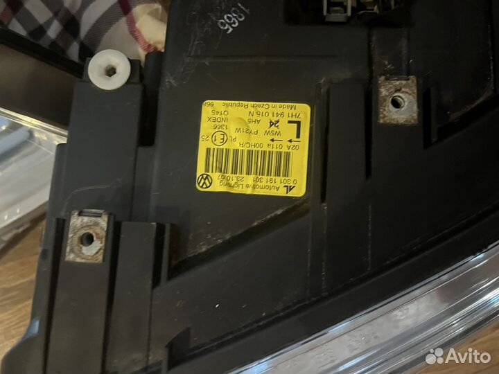 Фары на volkswagen transporter t5