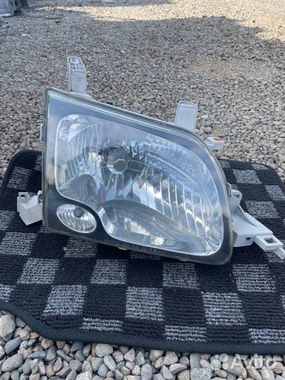 Фара правая Toyota Liteace Noah SR40 3S-FE 2000