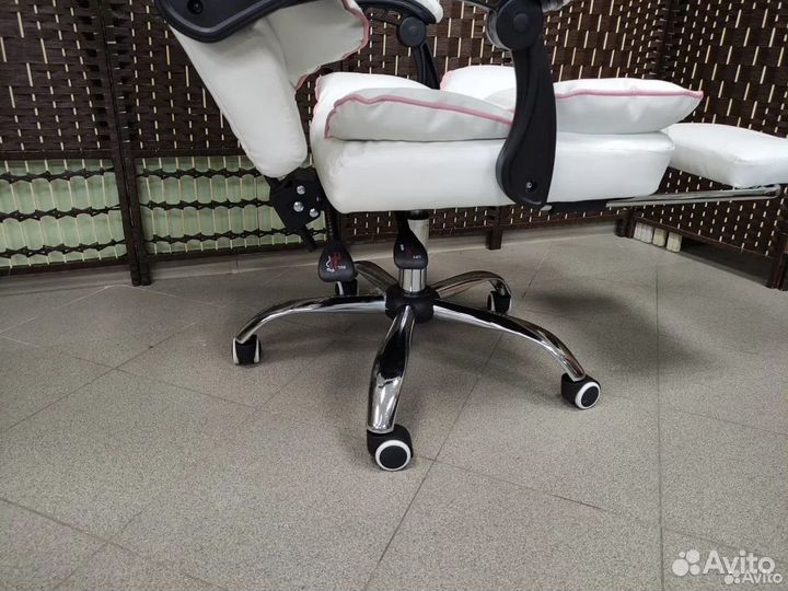 Компьютерное игровое (геймерское) кресло. Новые