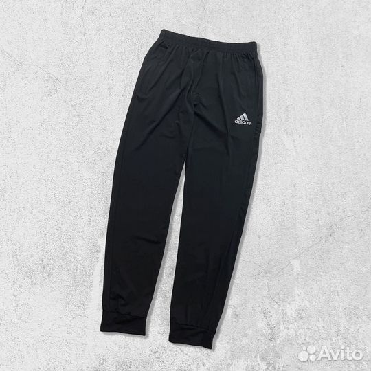 Спортивный костюм Adidas