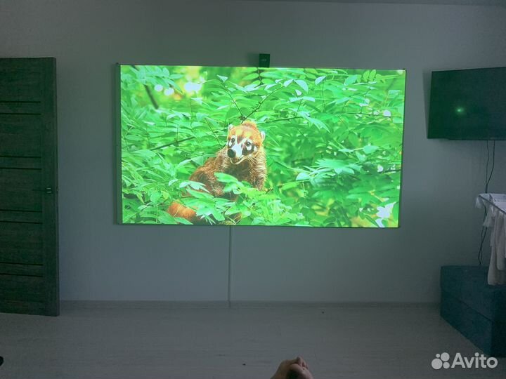 Световозвращающий экран для проектора