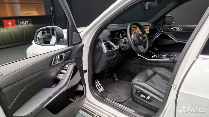 BMW X7 3.0 AT, 2023, 37 750 км