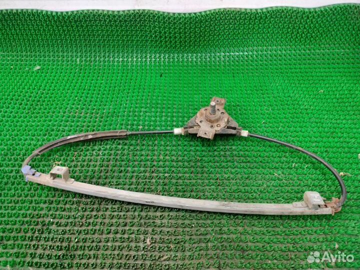 Стеклоподъемник задний правый Volkswagen Golf 2 HK