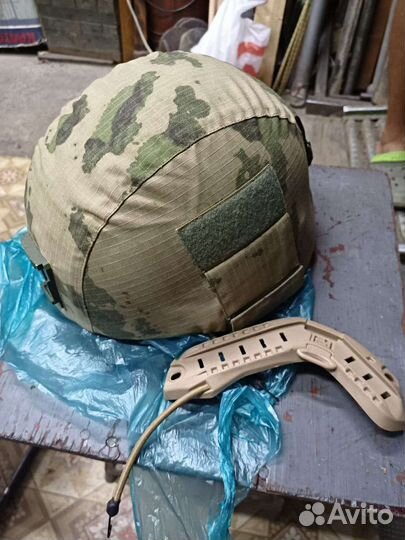 Шлем для верховой езды регулируемый