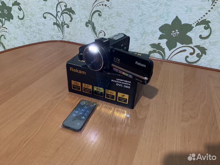Цифровая видеокамера Rekam DVC-560