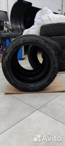 Bridgestone Blizzak VRX 235/45 R18 94S