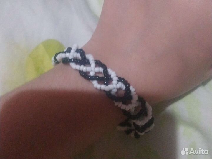 Браслет из бисера