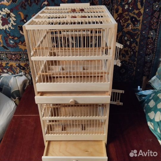 Клетка для птиц из дерева