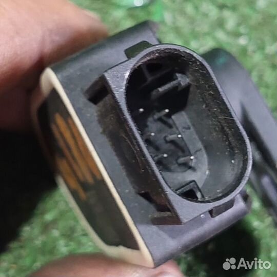 Датчик дорожного просвета задний Bmw F10