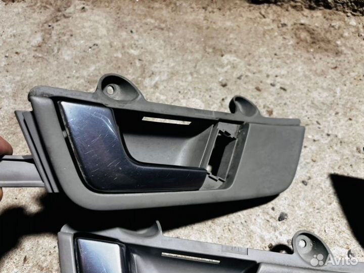 Ручка двери внутренняя передняя левая Audi A4