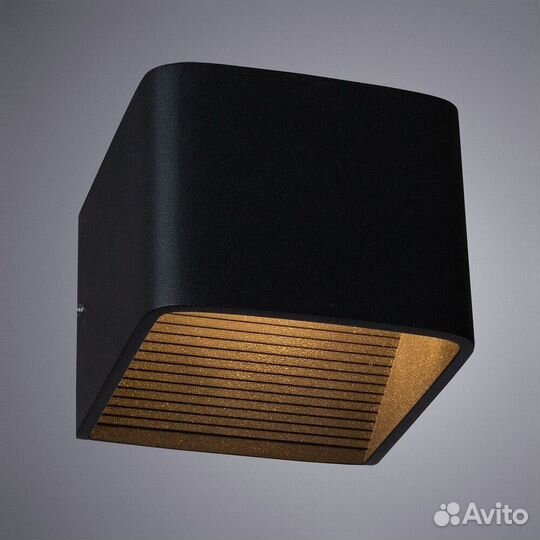 Накладной светильник Arte Lamp Scatola A1423AP-1BK