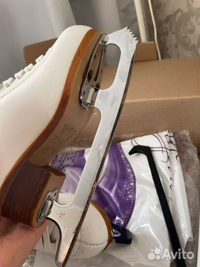 Коньки фигурные Graf etude