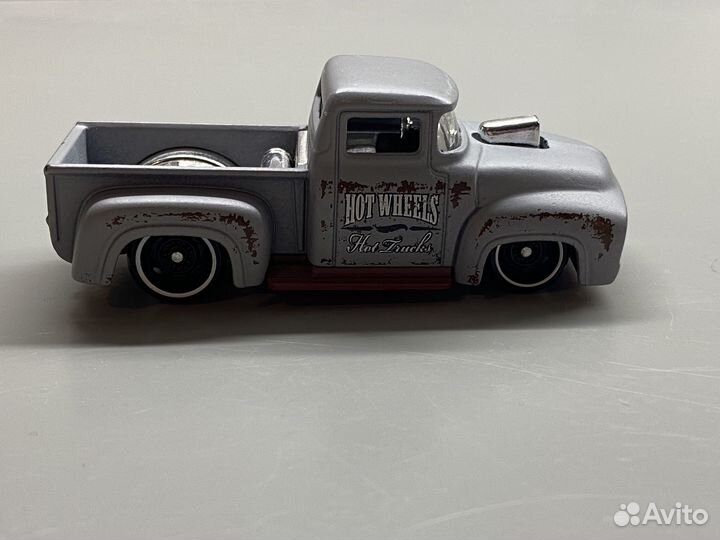 Hot wheels DTX 35 Custom 56 Ford Truck