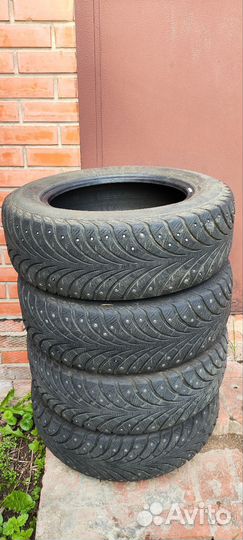 Sava Eskimo Stud 215/65 R16 98T