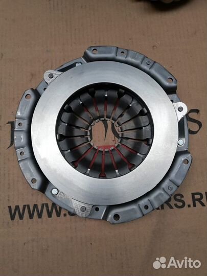 Корзина сцепления Valeo DWC17 Daewoo Nubira