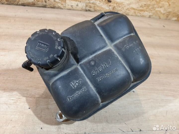 Бачок расширительный Mercedes-Benz S-Class W140