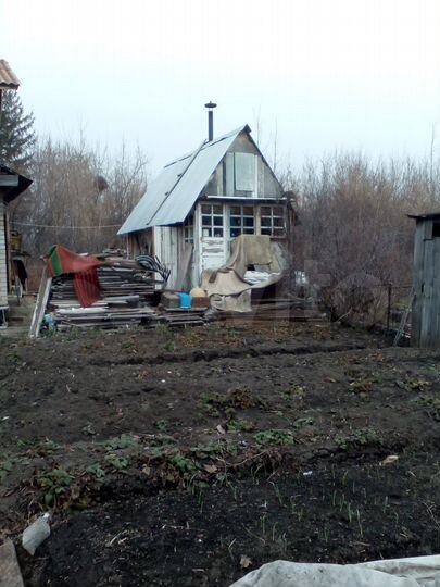Дача 10 м² на участке 6 сот.